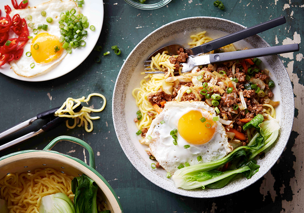 beef mince asian noodle bowl with fried egg