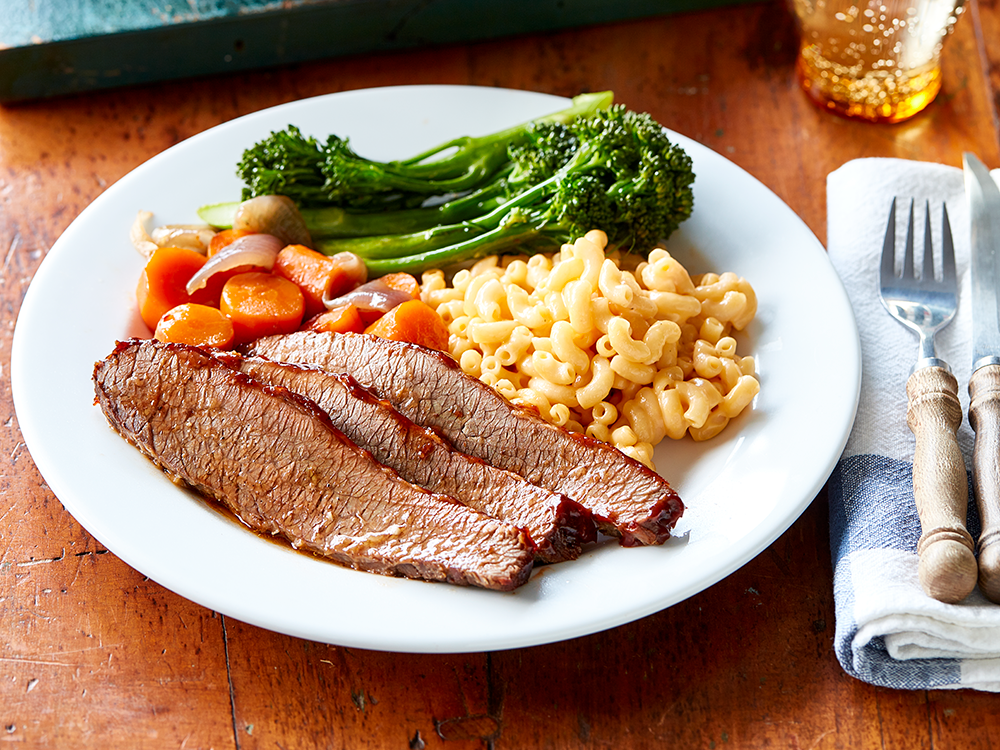 beef hickory braised brisket with mac-n-cheese